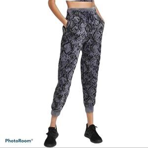 Joy Lab joggers NWT S